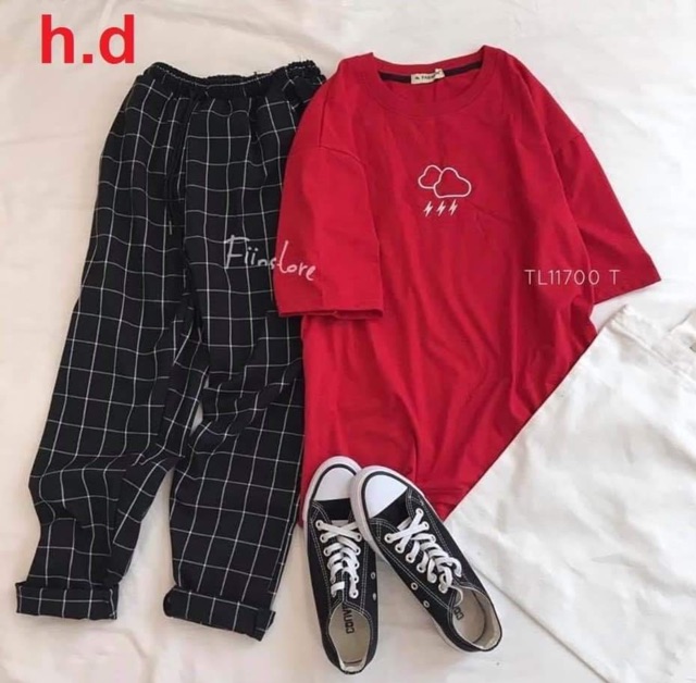 Sét áo mây mưa + quần kẻ đen nhỏ HĐ12