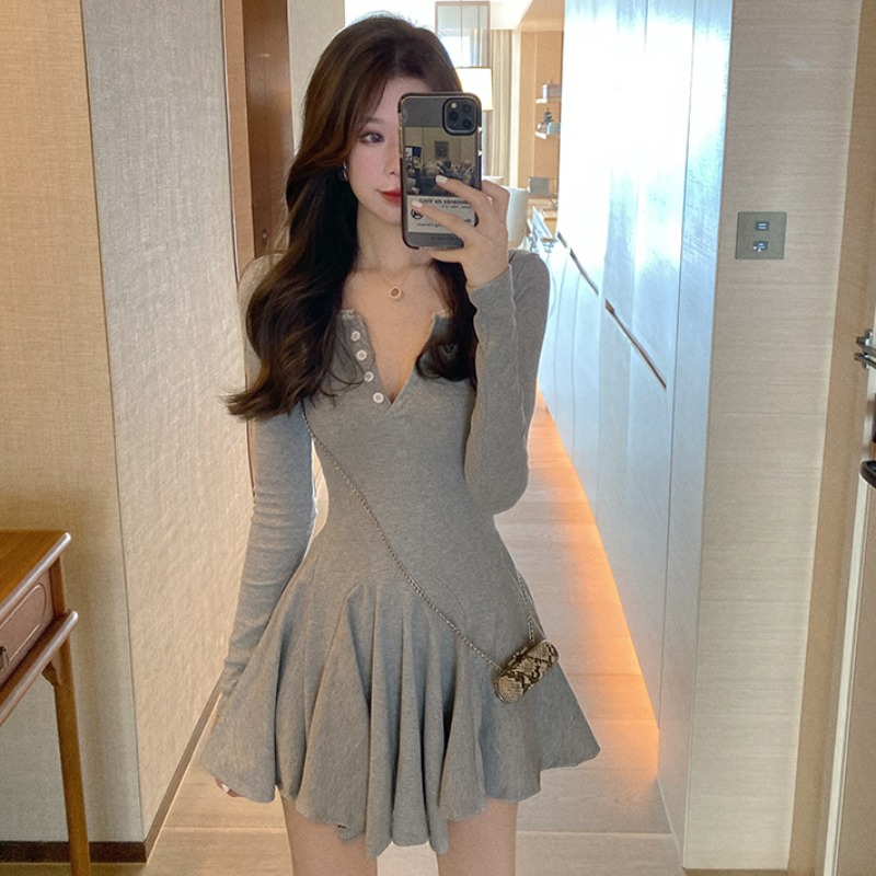 Đầm IELGY tay dài phối ren thời trang quyến rũ cho nữ