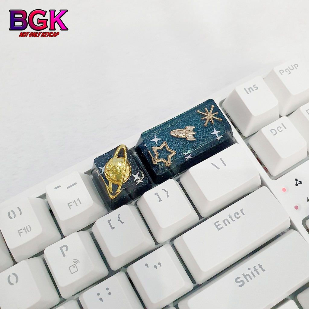 Keycap Lẻ tàu vũ trụ bay vào không gian nút Back 2U OEM profile ( keycap resin độc lạ )( Keycap Artisan )