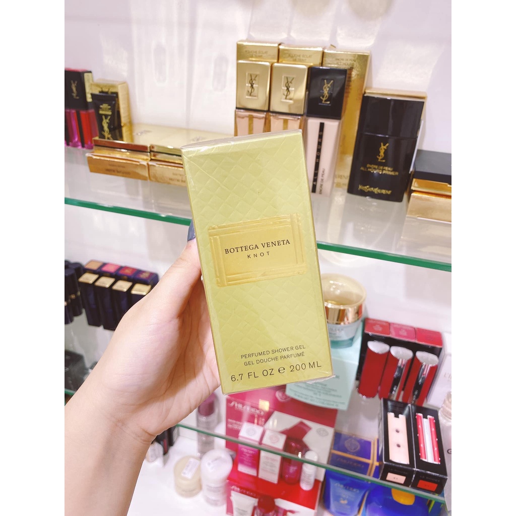 Sữa tắm Bottega Veneta Knot 200ml (Thanh lý hết date)