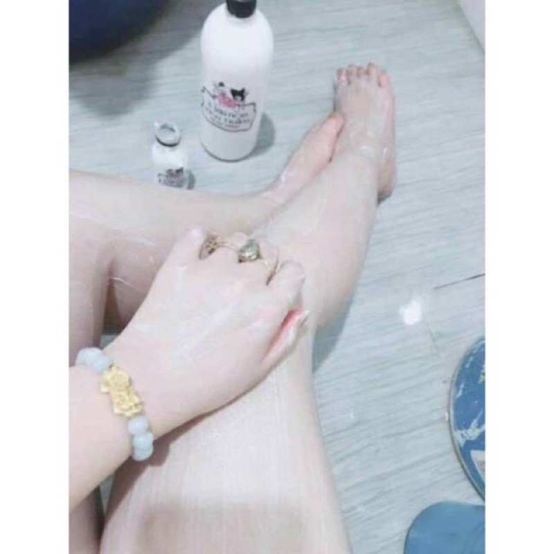 Ủ sữa non kích trắng mặt và body
