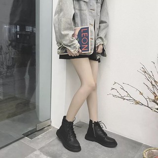 Giày bốt da cao cổ màu đen cá tính (ORDER)