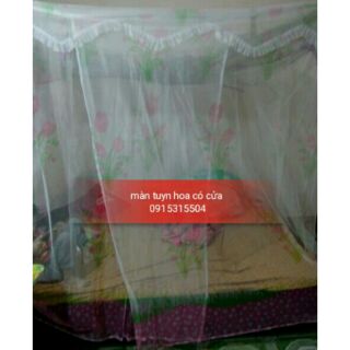 Màn tuyn hoa có cửa
