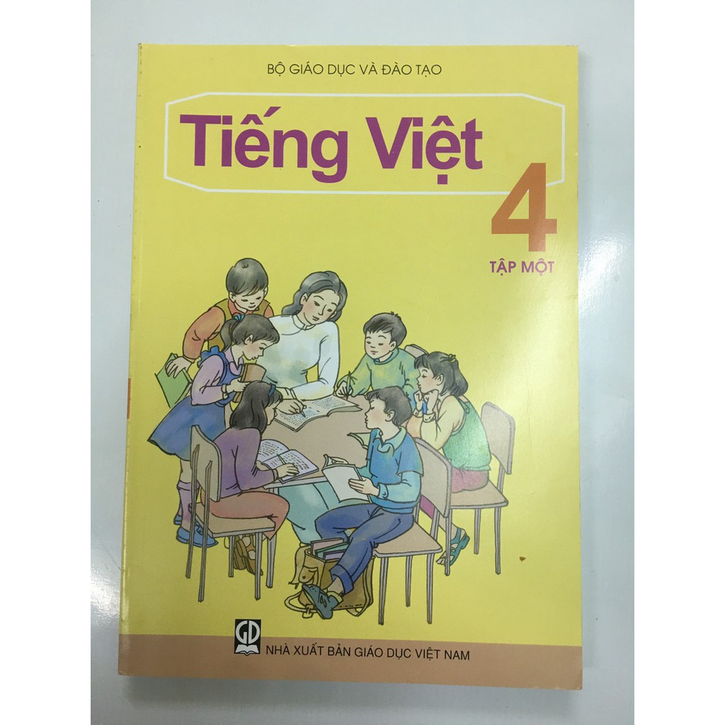 Sách Tiếng việt 4 tập 1 kèm 1 cây bút chì