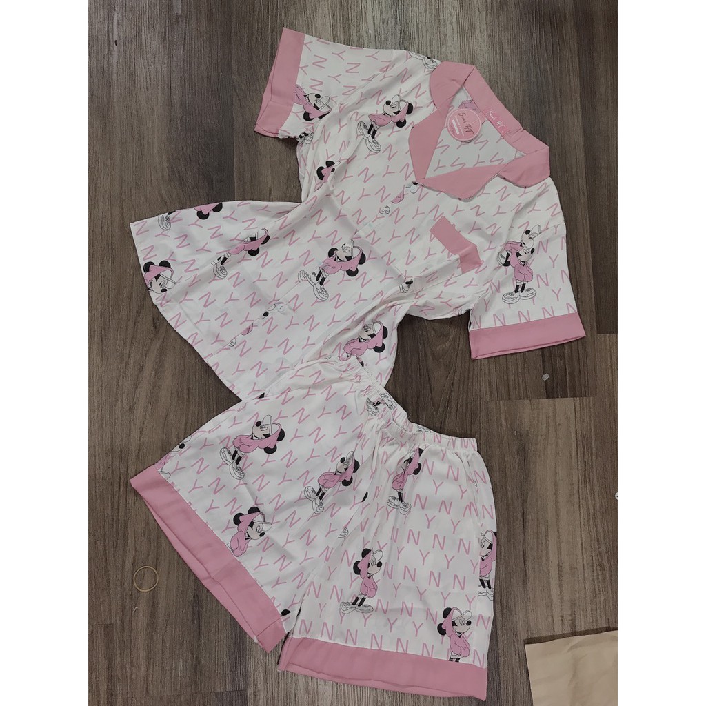 Bộ Pijama Quần Đùi - Áo cộc ; Chất Vải Lụa Latin mềm min, mát