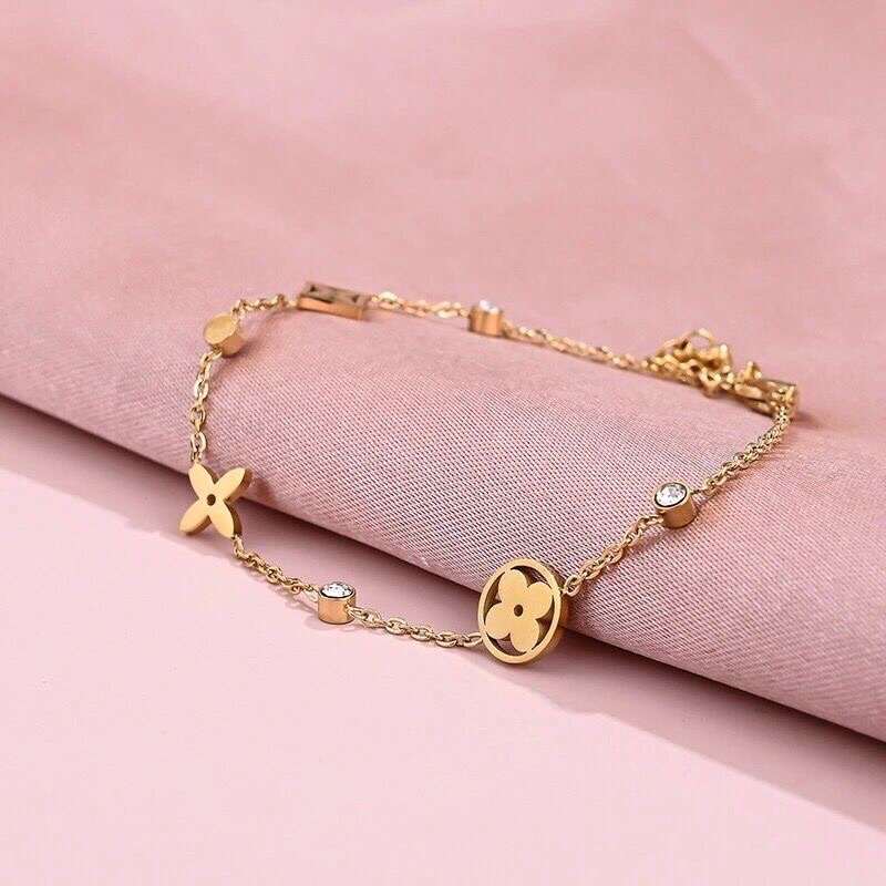 vòng tay thương hiệu lvv titan thời trang nữ