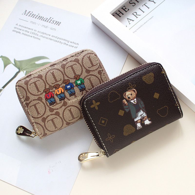 Ví Ngắn Đựng Thẻ 20% Có Khóa Kéo In Hình Gấu Pooh Dễ Thương Thời Trang 2022 Cho Nữ Sm
