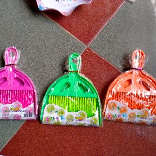 Chổi quét máy tính, quét bàn thờ mini.