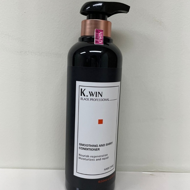 Dầu gội kwin đen phục hồi kiềm dầu hiệu quả 650ml - Dầu gội đầu CHÍNH HÃNG