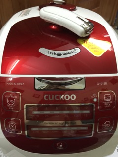 Nồi cơm điện Cuckoo CRP G1015M đỏ 1.8L