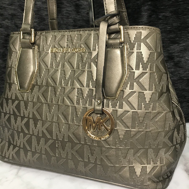 💚 👜 (Thanh lý túi tuyển- secondhand-2hand) Túi cầm tay, đeo vai phom vừa da phủ bóng dập hiệu Micheal kors độ mới ổn