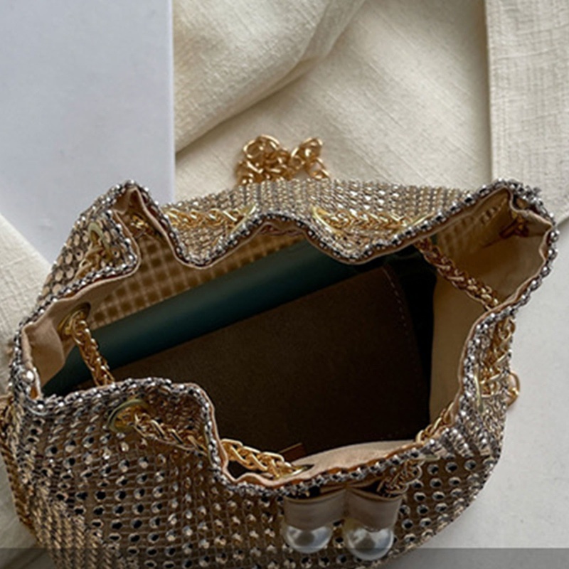 Túi Xách Đeo Chéo Đính Đá Thanh Lịch Cho Nữ