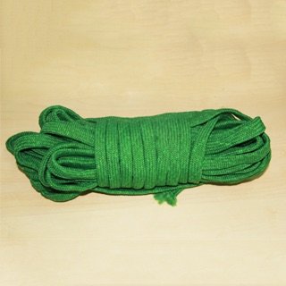 Dây dù xanh cả cuộn