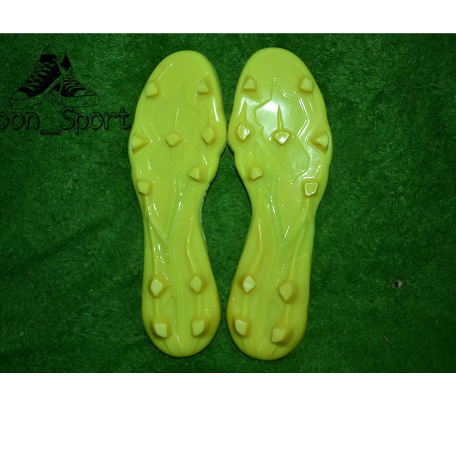 Giày Đá Bóng Nhập Khẩu Chất Lượng Cao 9.9