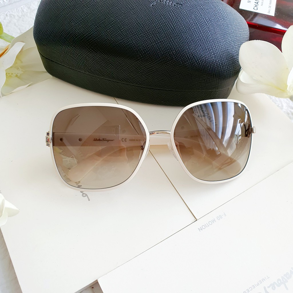 Kính Ferragamo tiểu thư sang chảnh made in Italy chính hãng