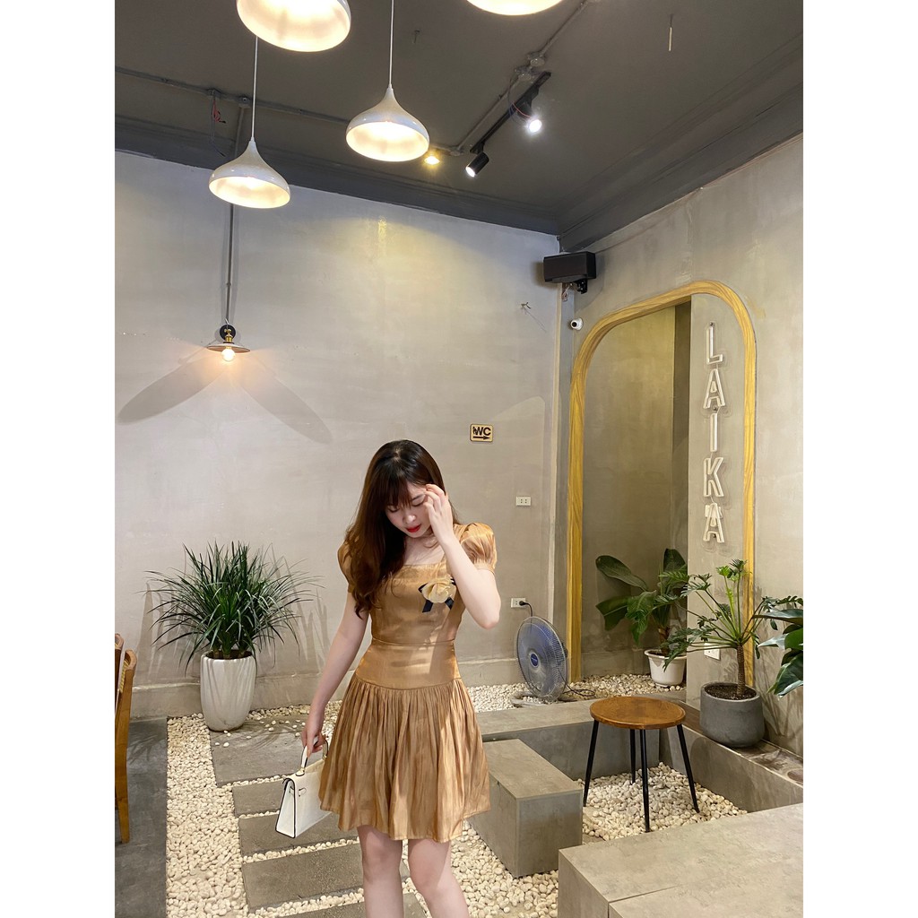 VÁY TIỂU THƯ SANG CHẢNH - ĐẦM CAO CẤP ĐUÔI CÁ DÁNG NGẮN TAY BỒNG KÈM HOA | BigBuy360 - bigbuy360.vn