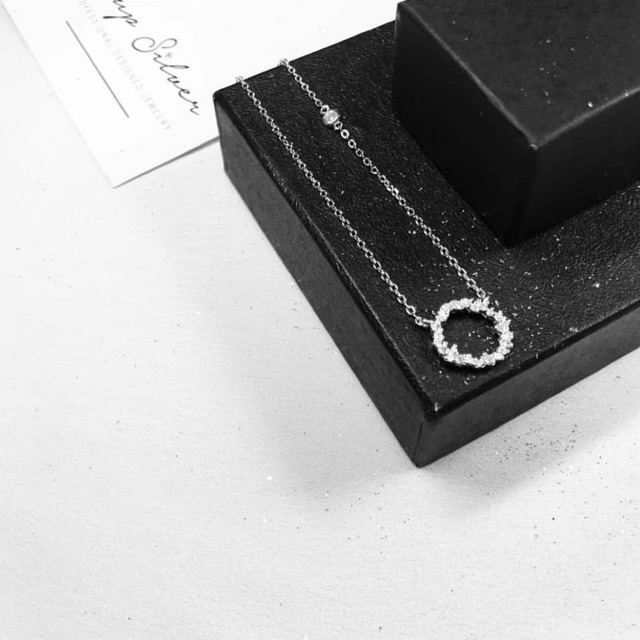 Dây chuyền đá tròn1