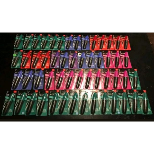 Mascara Revlon tông đen