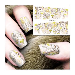Dán nail hoạ tiết
