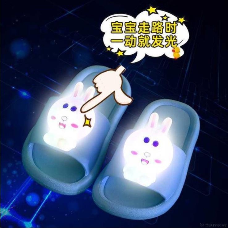 Dép Đế Mềm Có Đèn Dạ Quang Chống Thất Lạc Dành Cho Bé