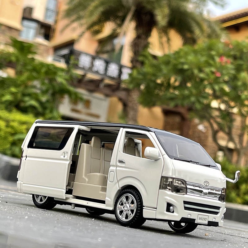 Xe mô hình Toyota Hiace 1:32 XLG