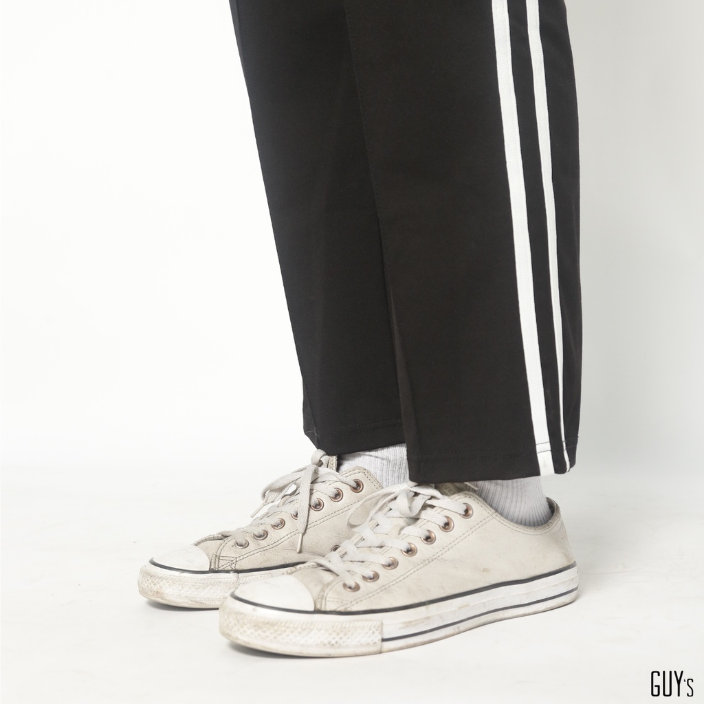 Quần thể thao D-Stripe GUY's Closet, Chất liệu co giãn, Kẻ sọc cá tính