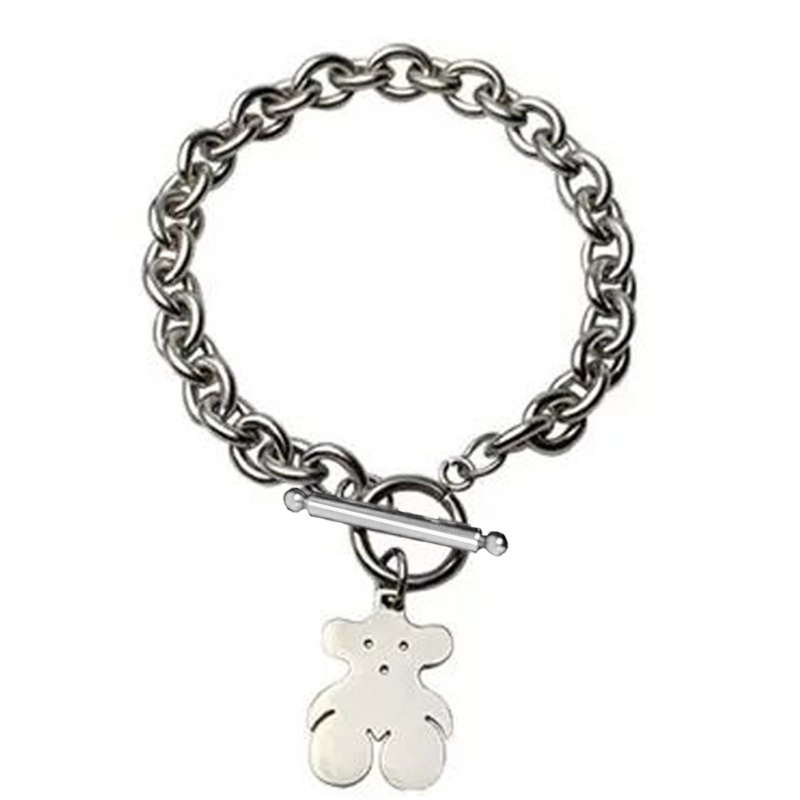 Vòng đeo tay bằng thép titan họa tiết chú gấu dễ thương