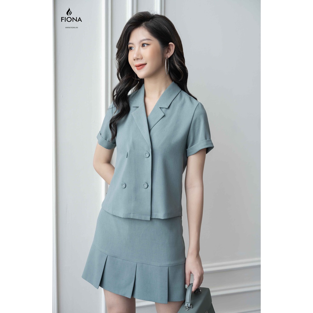 Áo sơ mi nữ tay cộc FIONA, gấu lật đính 4 cúc F550181