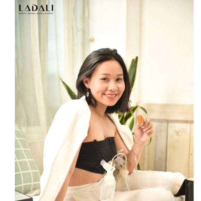 Áo Ngực Sau Sinh Hút Sữa Rảnh Tay Cho Mẹ LADALI Giữ Phễu Chắc Chắn Kèm Dây Vai Dùng Với Tất Cả Các Loại Máy Hút Sữa