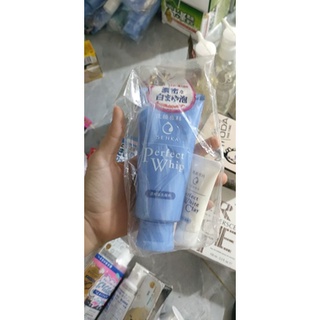 Sữa rửa mặt PERFECT WHIP 150g(có tặng)