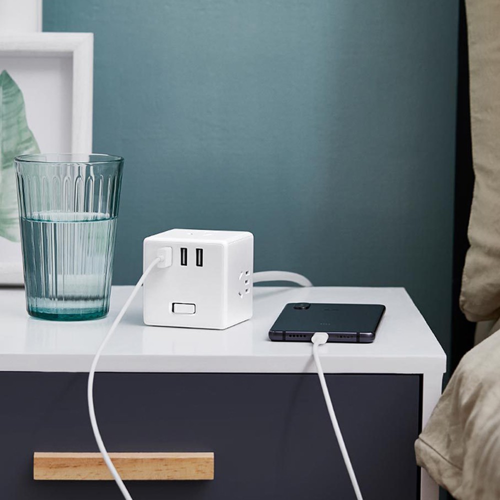 Ổ cắm điện Xiaomi Mijia Rubik’s Cube có cổng sạc USB