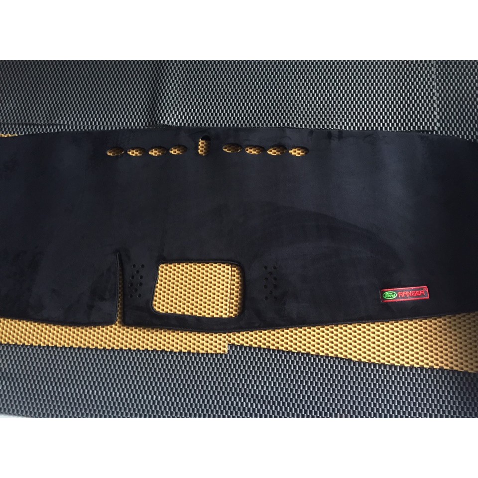 Thảm chống nóng taplo LÔNG CỪU 3 LỚP dùng cho xe FORD RANGER TỰ ĐỘNG 2016-2019, đế chống trượt mềm mịn, tơ đẹp, dày dặn