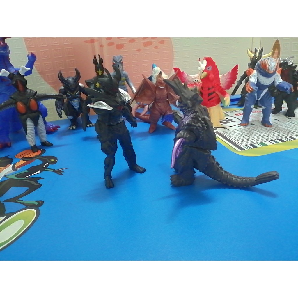 Mô hình Quái vật Dark Lugiel 13cm Kaiju Ultraman Series Siêu nhân điện quang [Đồ Chơi 24/7]