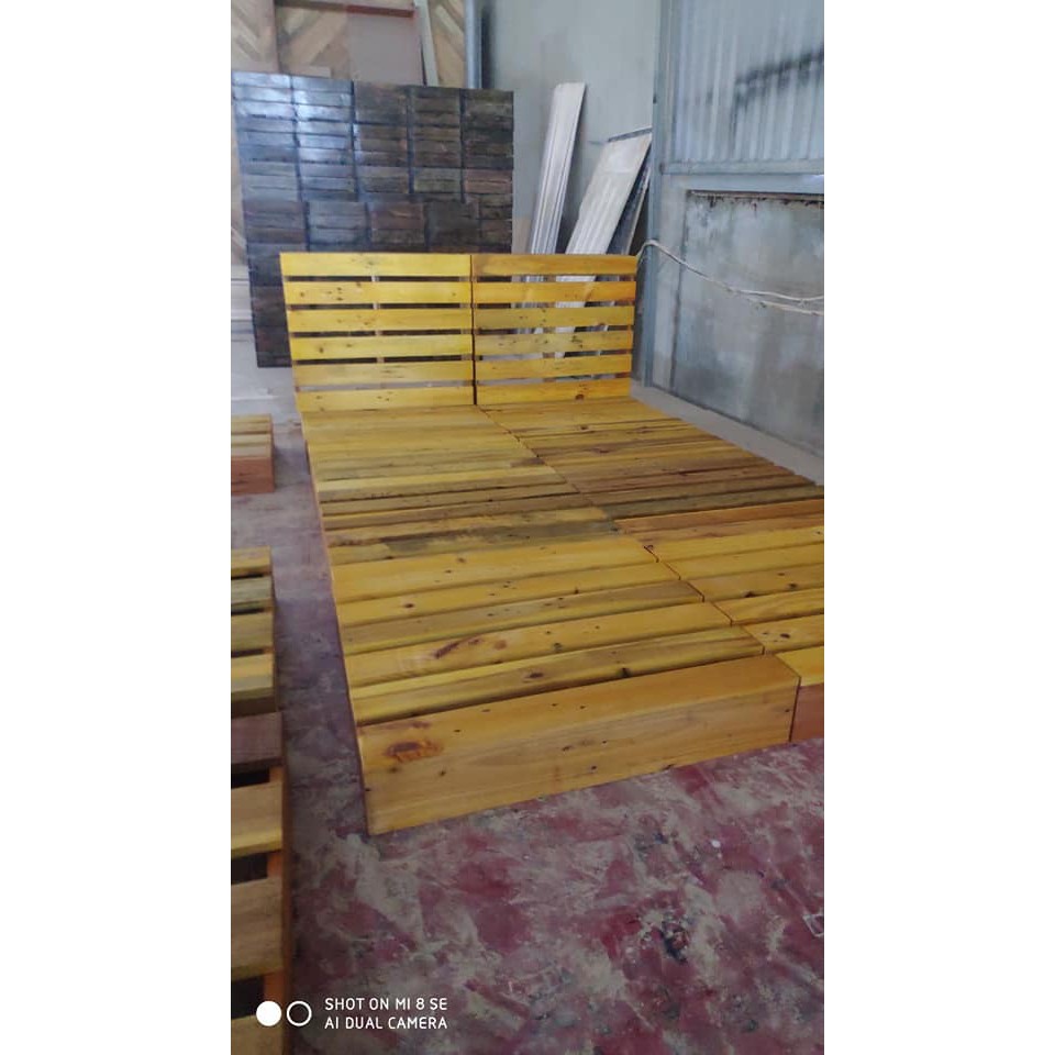 Giường Pallet - Giường gỗ - Giường xếp - Giường Hộp Pallet làm giường đã sơn chống mốc