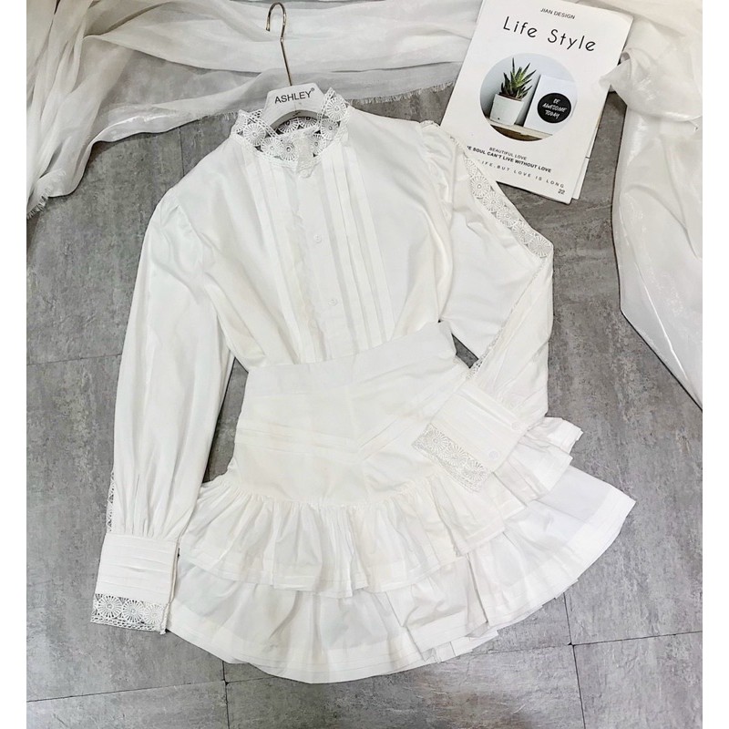 Set áo sơ mi phối ren và chân váy xoè tầng