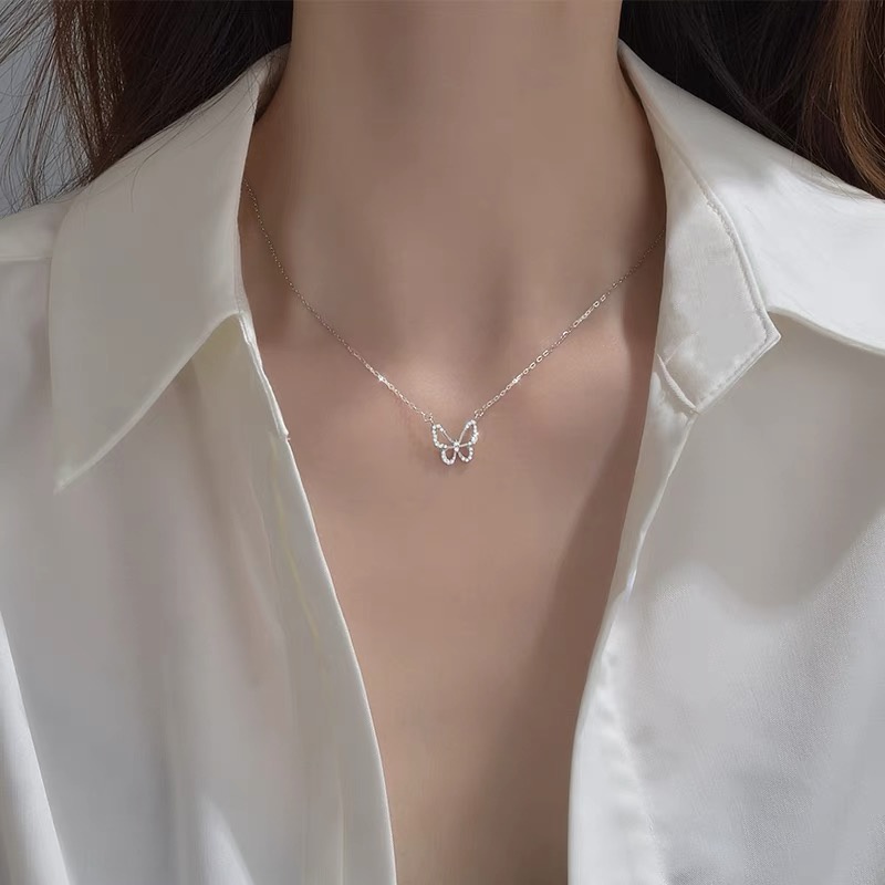 Vòng cổ Mặt Hình Bướm Đính Đá Đơn Giản Thời Trang
