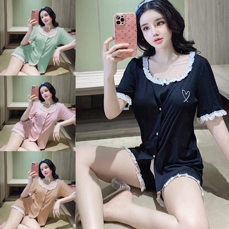 (Dưới 65kg) Đồ bộ pijama đùi tay ngắn cộc quần đùi phối ren thêu ngực cực xinh - chất LỤA MANGO mềm mịn
