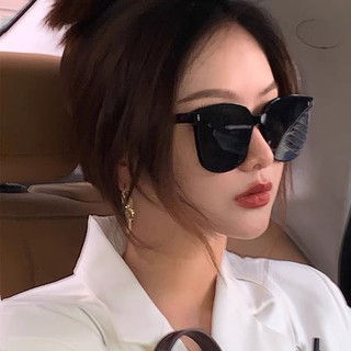 kính râm đen vuông 2289