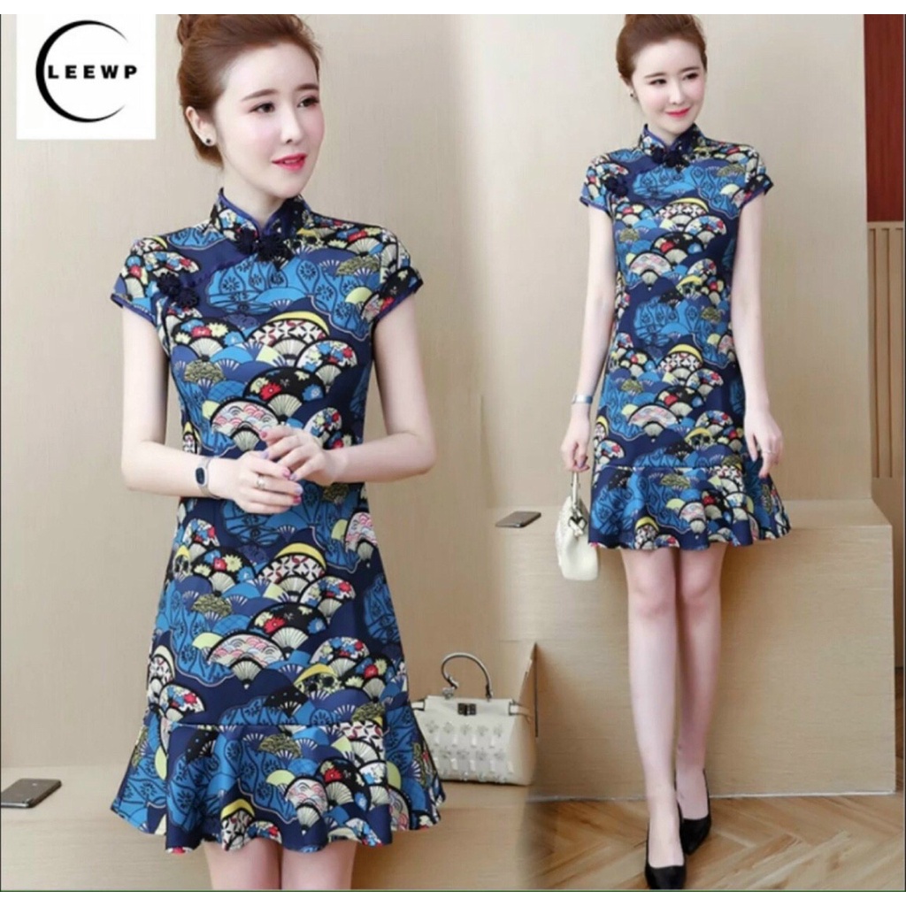 Đầm Cổ Tàu Xòe Đuôi Cá In Họa Tiết Quạt