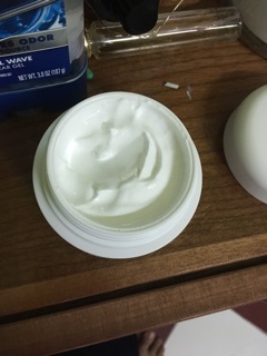Kem dưỡng 3ce trắng da white milk