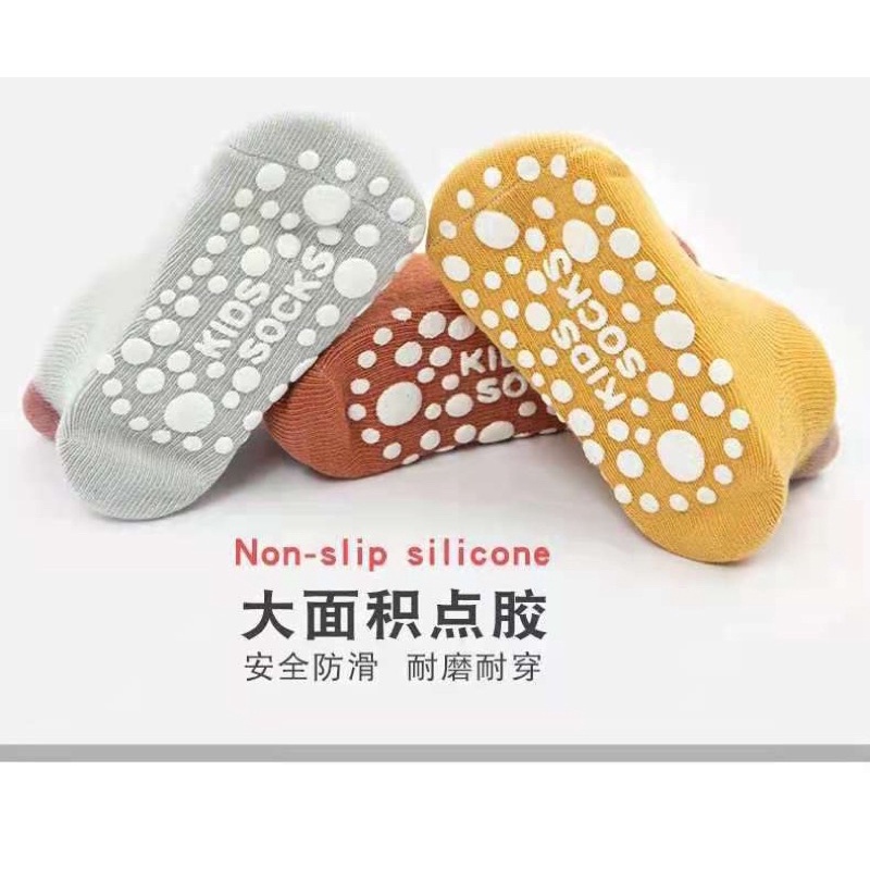 Tất cho trẻ sơ sinh Kid Socks chống trượt hoạ tiết hoạt hình set 6 đôi