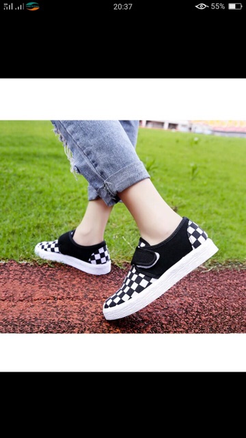 [Mã FAGREEN245 giảm 10% tối đa 30k đơn từ 99k] Giầy thể thao kẻ caro siêu êm | BigBuy360 - bigbuy360.vn