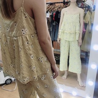 Bộ hai dây mặc nhà chất đũi