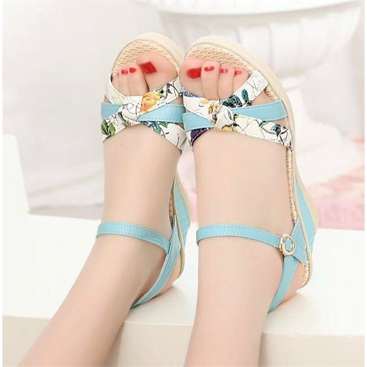 Giày sandal đế độn pha màu 128