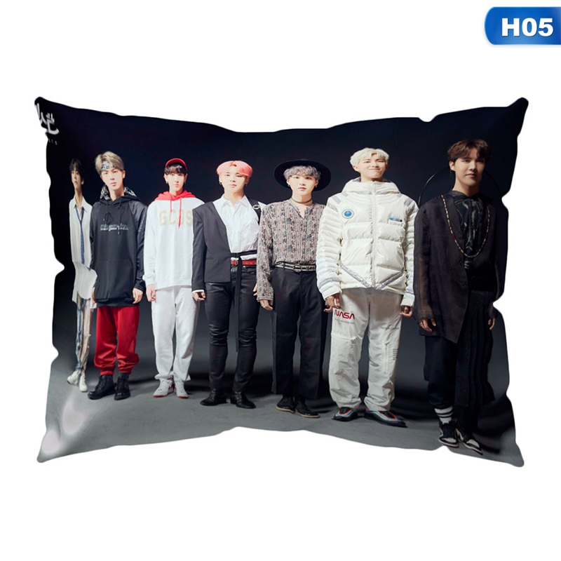 Vỏ Gối Dài 50x30cm In Hình Thành Viên Bts