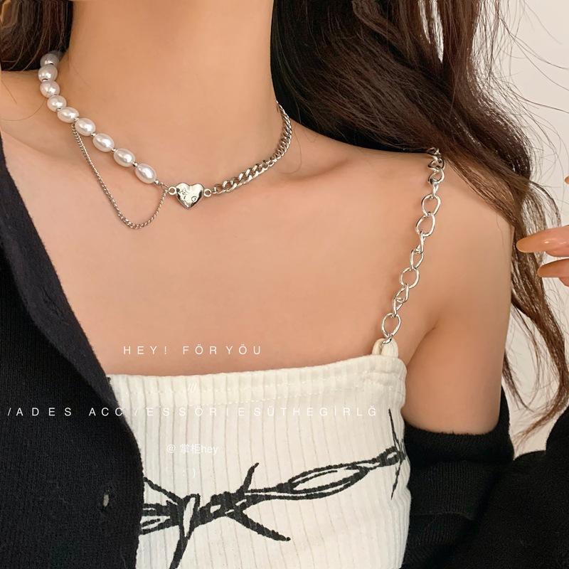 Vòng cổ chuỗi xích hai lớp phối hạt ngọc trai giả mặt trái tim phong cách hip hop 19a1315