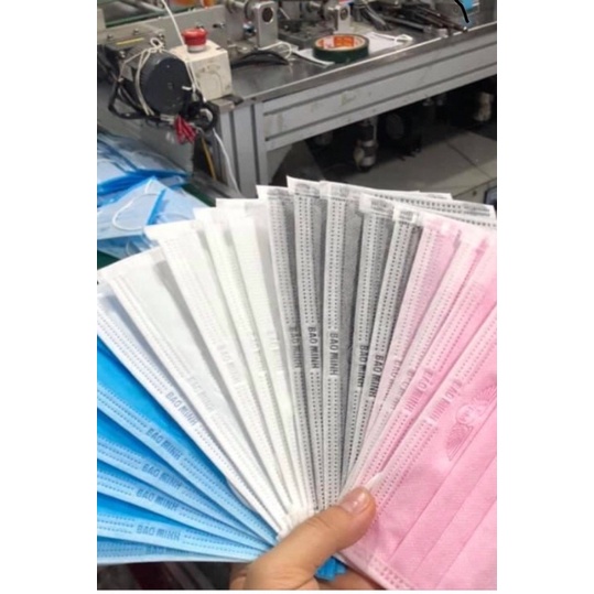 Khẩu Trang Y Tế 4 Lớp Kháng Khuẩn Hàng Chính Hãng ( Hộp 50 Chiếc)