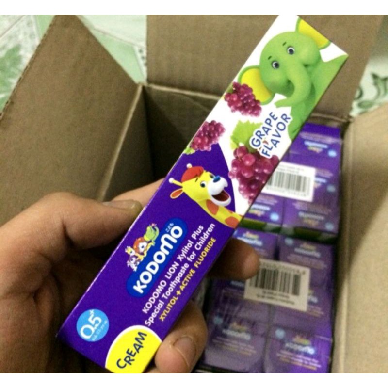 KEM ĐÁNH RĂNG NUỐT ĐƯỢC CHO BÉ KOMONO