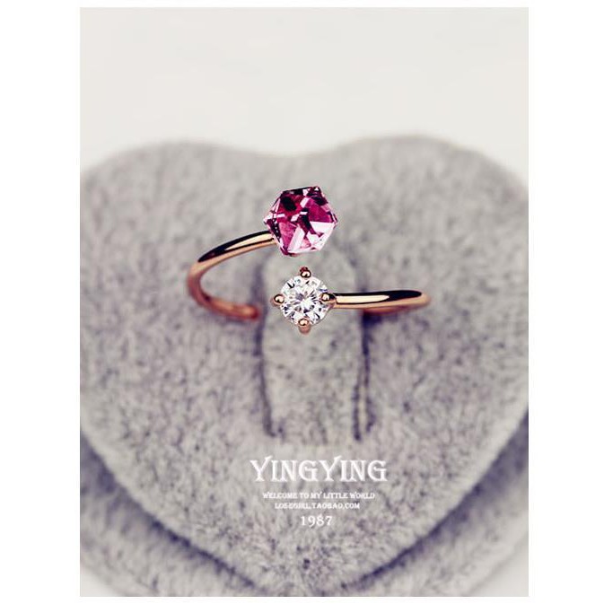 Nhẫn đính đá đơn giản mà đẹp