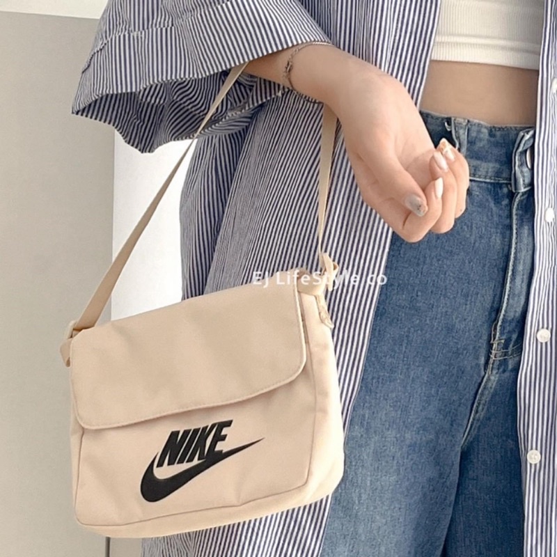 Túi đeo chéo basic chính hãng